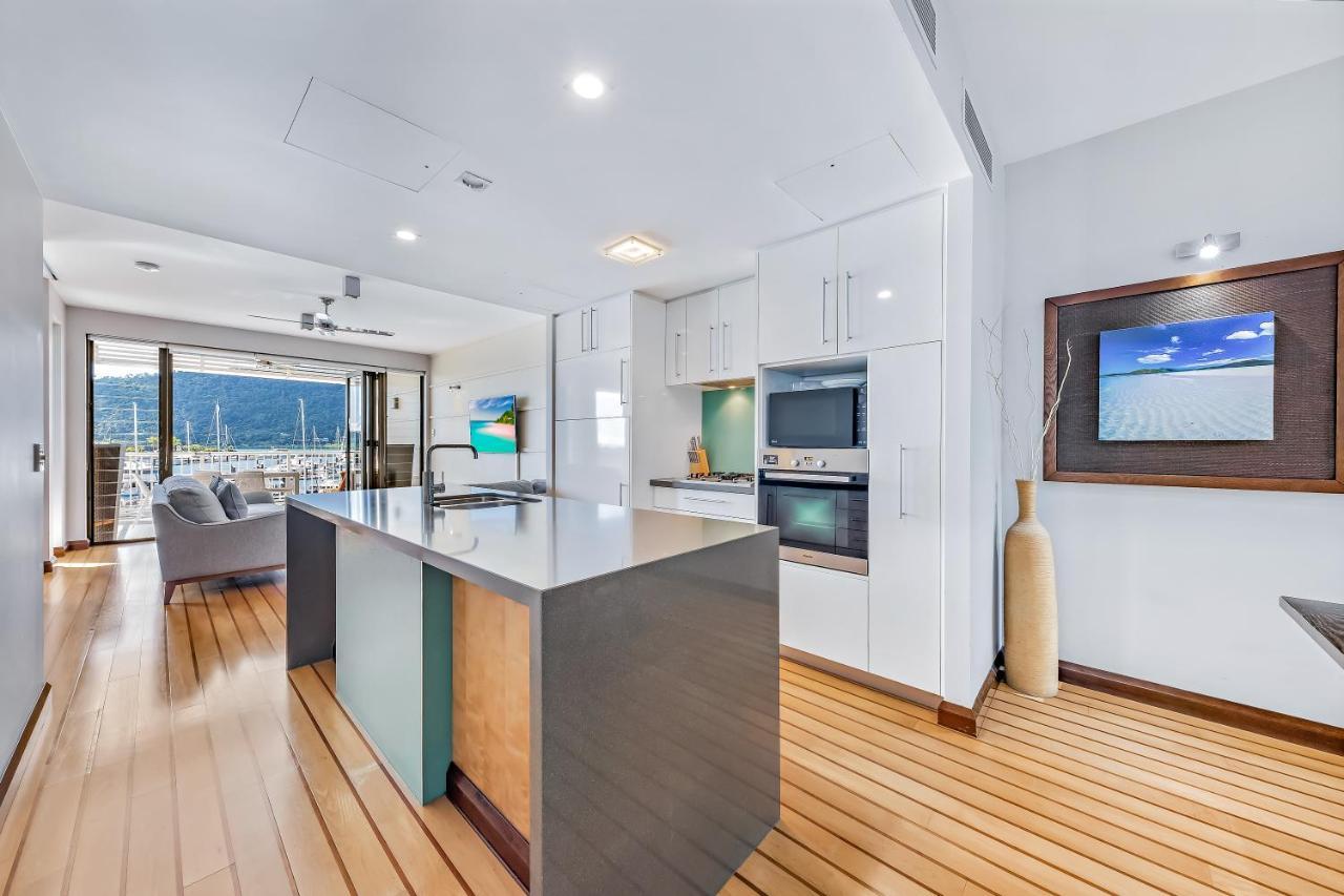Apartmán Seas The Day At The Marina Airlie Beach Exteriér fotografie