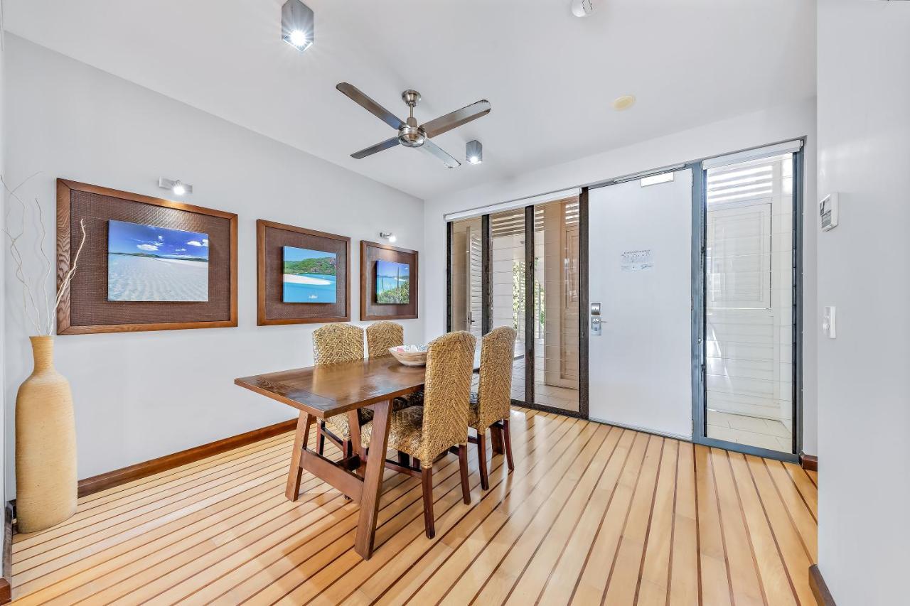 Apartmán Seas The Day At The Marina Airlie Beach Exteriér fotografie